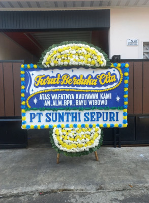 Papan Bunga Duka di Silo