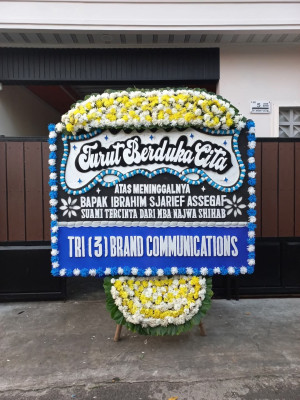 Papan Bunga Duka di Silo
